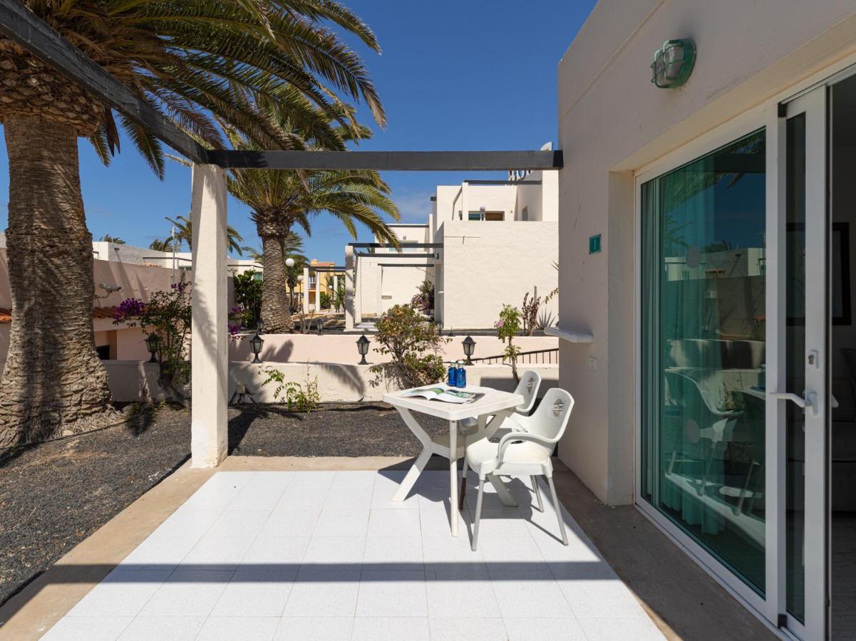 Apartamento Alisios 1 con piscina en Corralejo Exterior foto