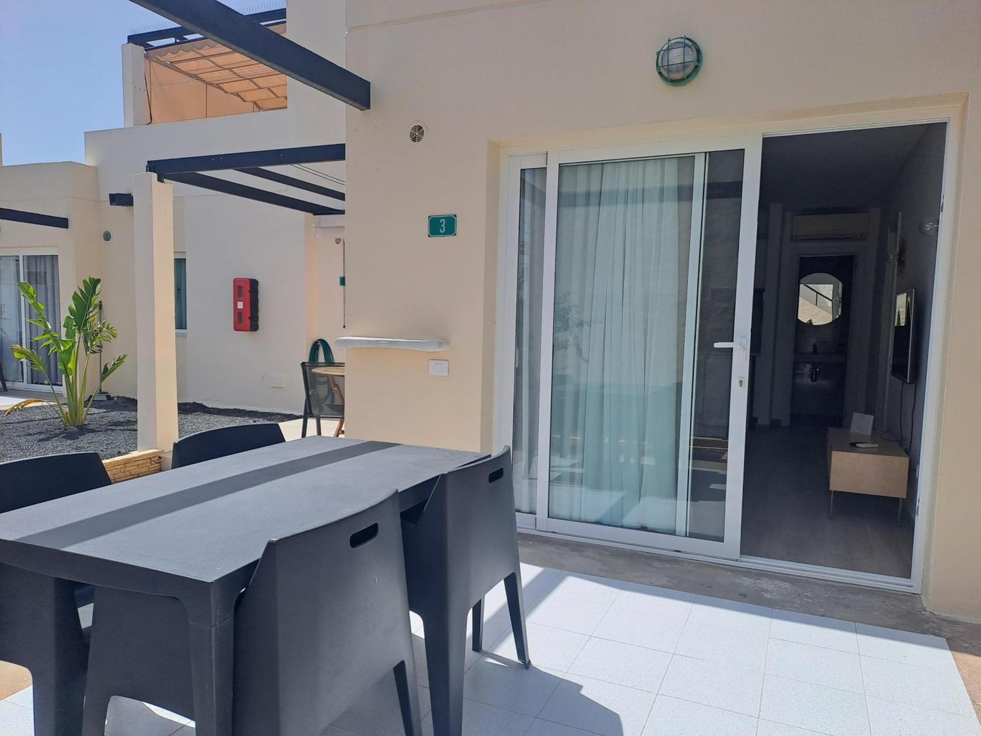 Apartamento Alisios 1 con piscina en Corralejo Exterior foto